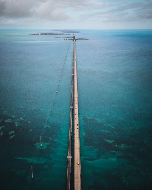 A road leading to Key West